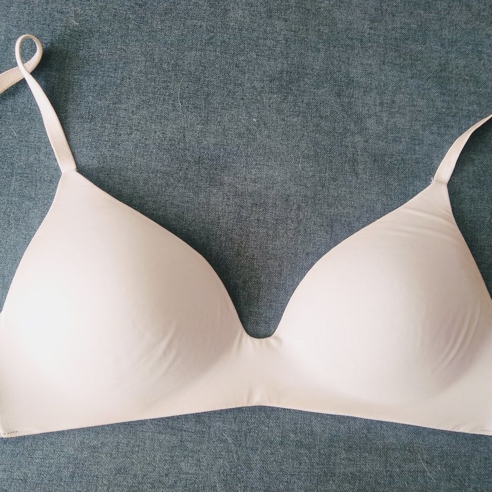 VS Wireless Plunge Bra